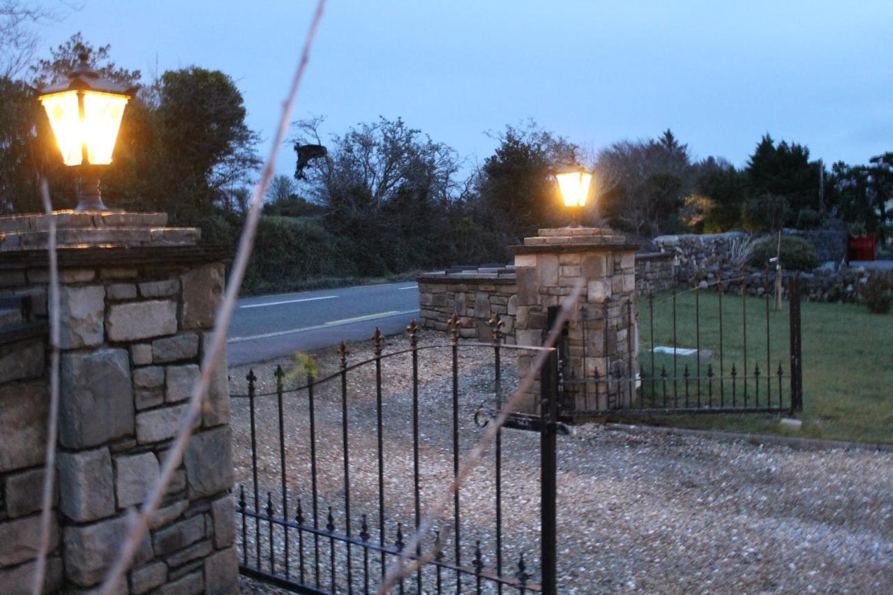 Riverbend Lodge B & B Oughterard Esterno foto